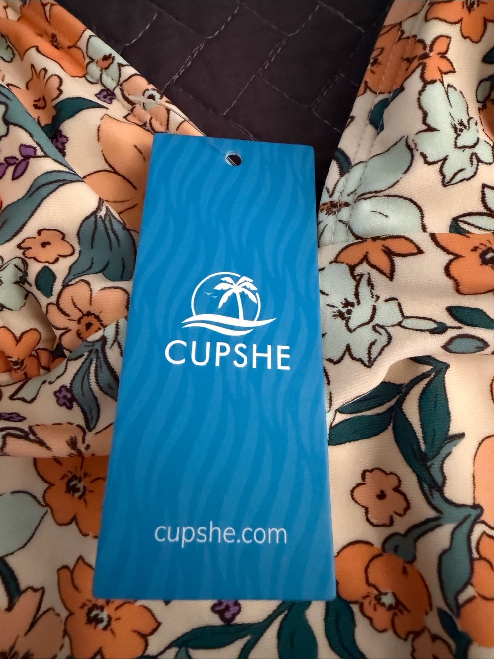 Cupshe Floral One-Piece Swimsuit in Orange and Cream - Picture 3 of 3